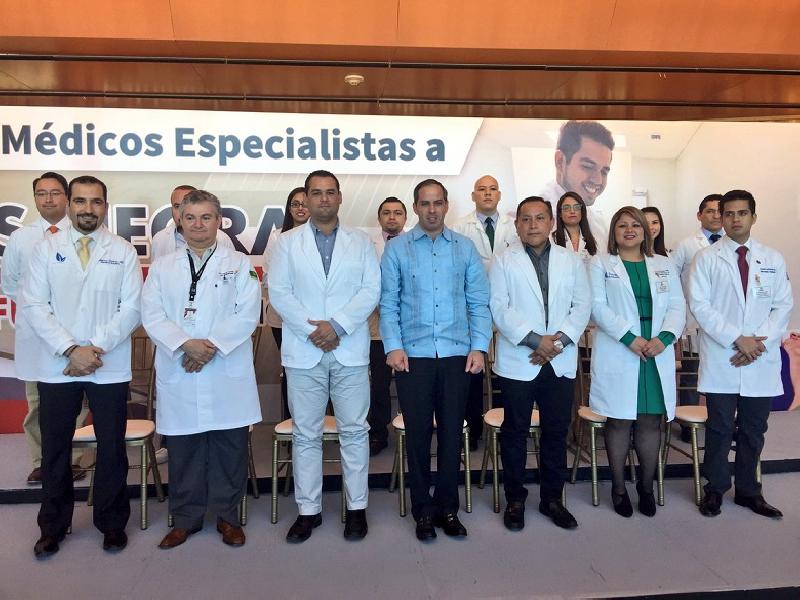 Dan la bienvenida a 11 médicos especialistas a Piedras Negras La